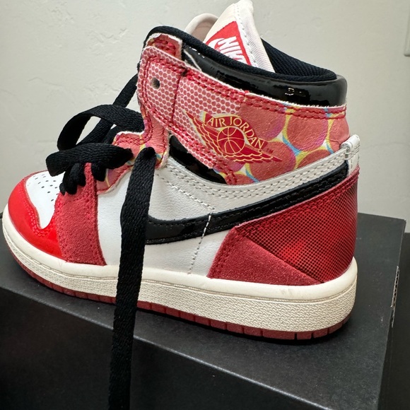 Marvel X Jordan 1 Retro high OG “next chapter” - Picture 1 of 5